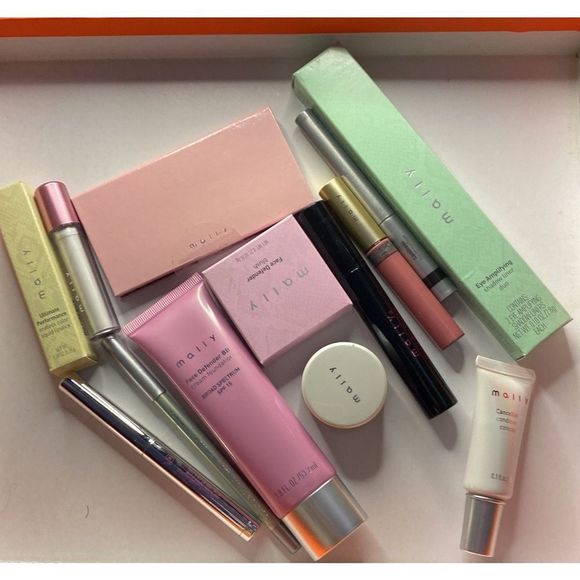 11 Piece Mally Beauty Bundle - Picture 1 of 2